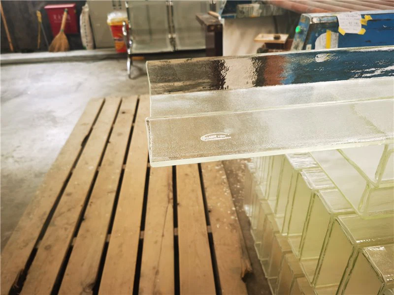 Building Material 7mm U Profile Tempered Glass